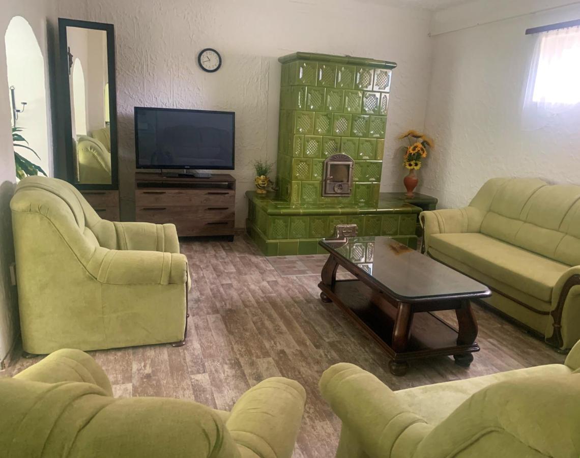 Viktor Apartmanhaz Замарди Экстерьер фото